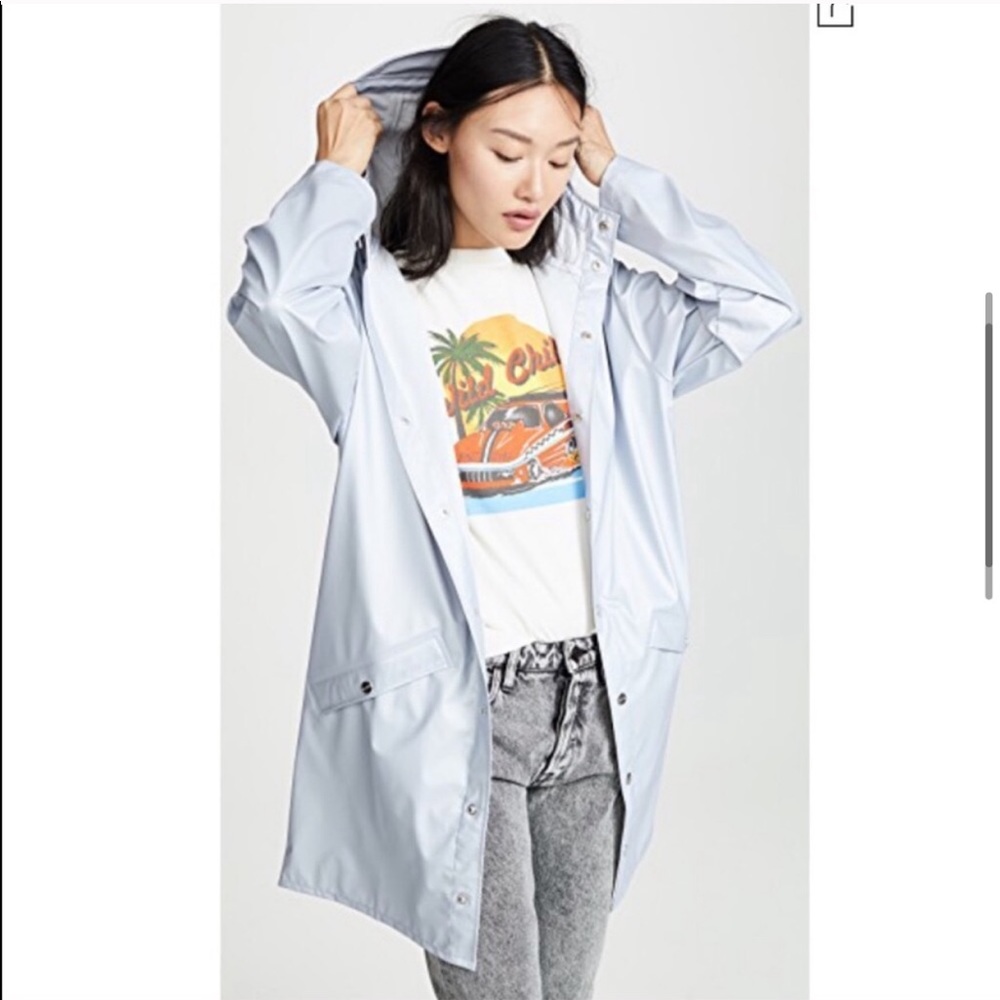 ARITZIA • RAINS • waterproof hooded rain jacket - Picture 4 of 8